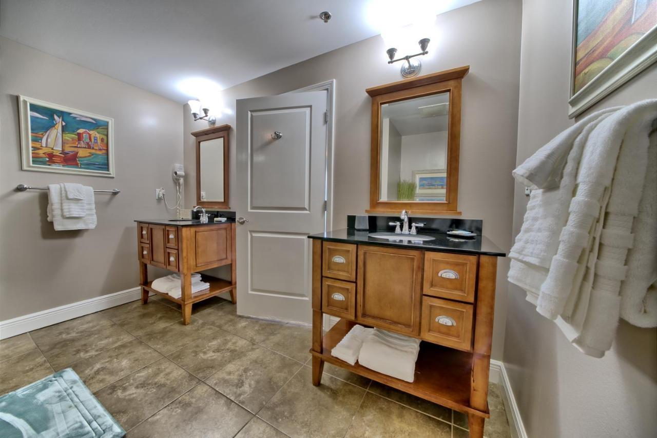 Sterling Breeze - Luxury Beach Front Condo 파나마 시티 외부 사진
